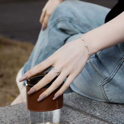 [Everoly JW]Four-Leaf Clover Hollow Butterfly Bracelet