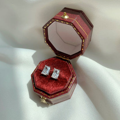 [Everoly JW]Stylish Shiny Rectangular Center Stone Stud Earrings