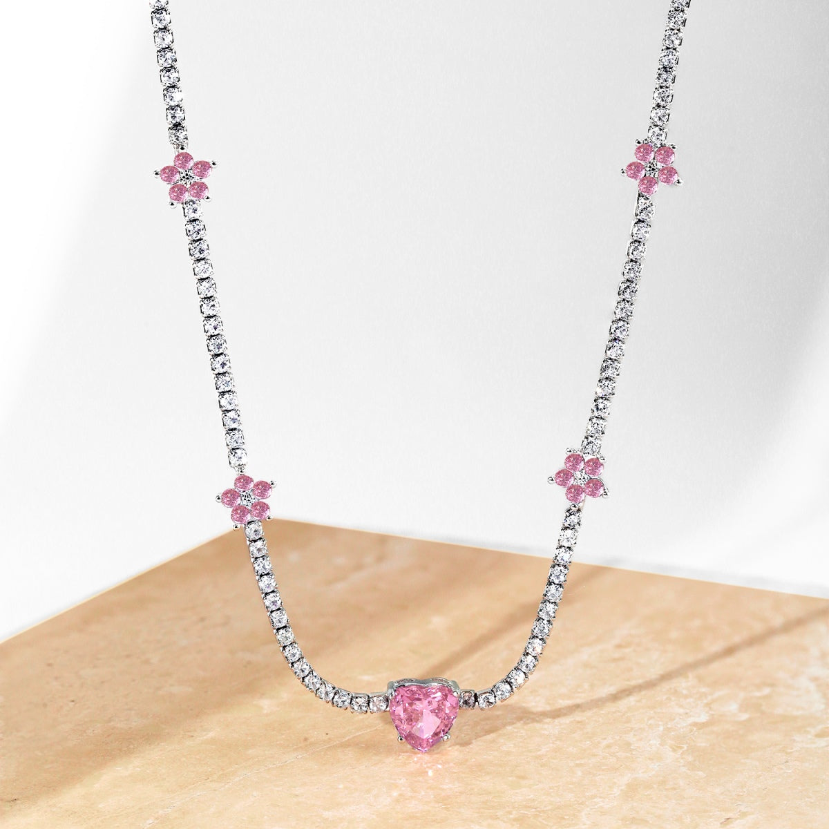 [Everoly JW]Dazzling Pink Heart Flower Necklace