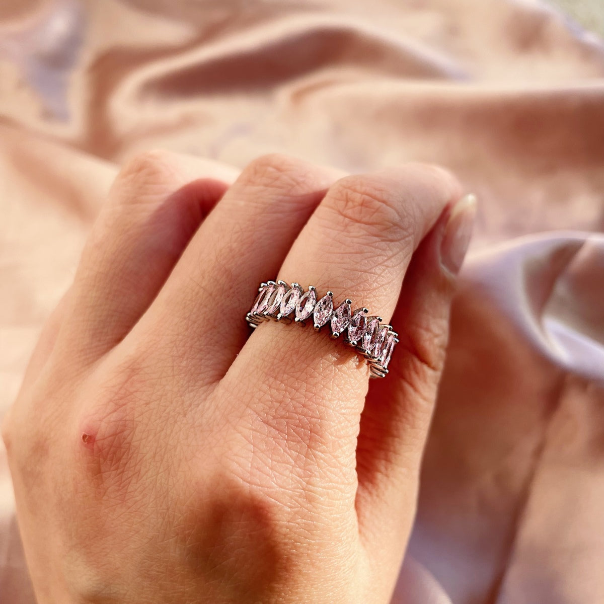 [Everoly JW]Gorgeous Marquise Cut Tennis Ring