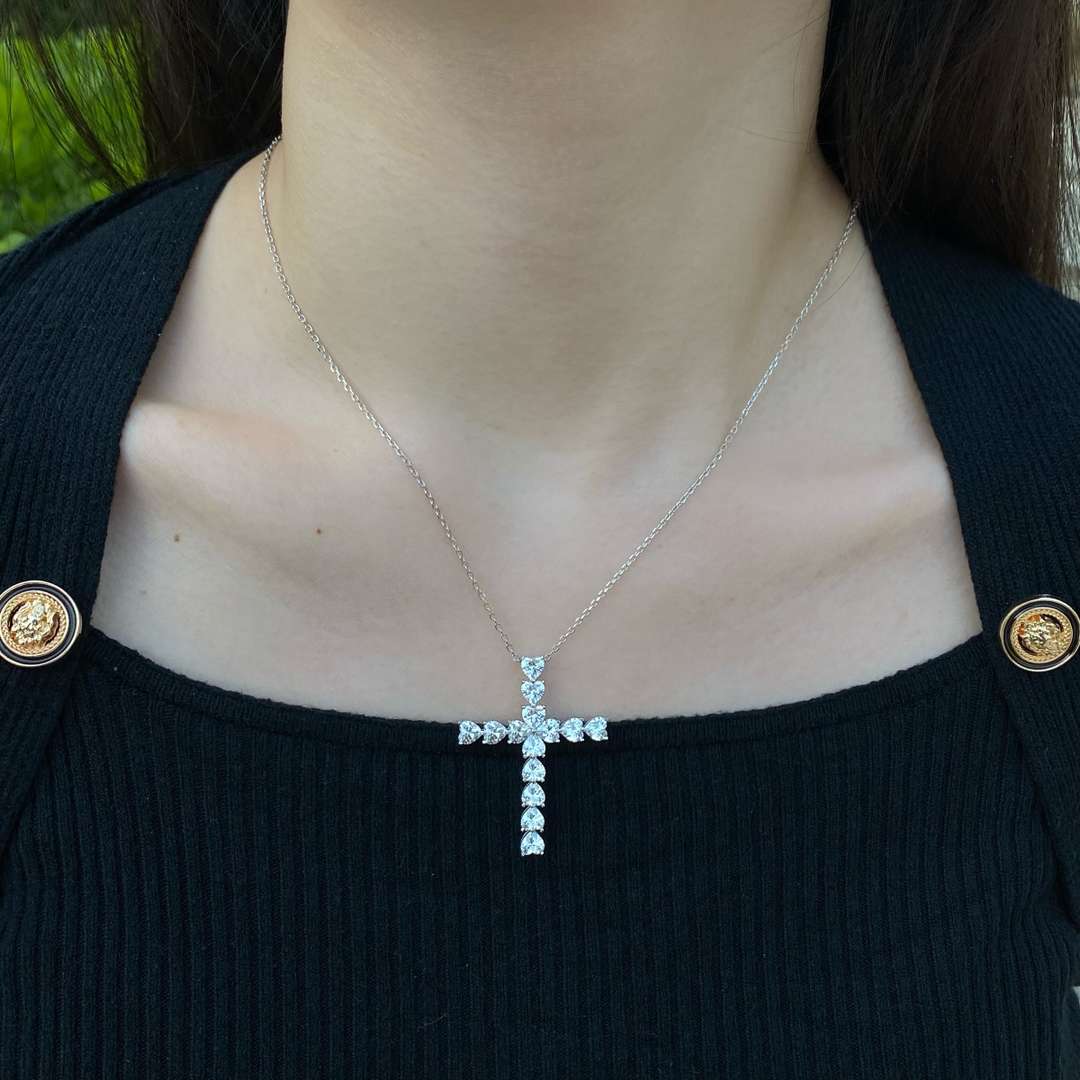 [Everoly JW]Radiant Cross Shape Necklace