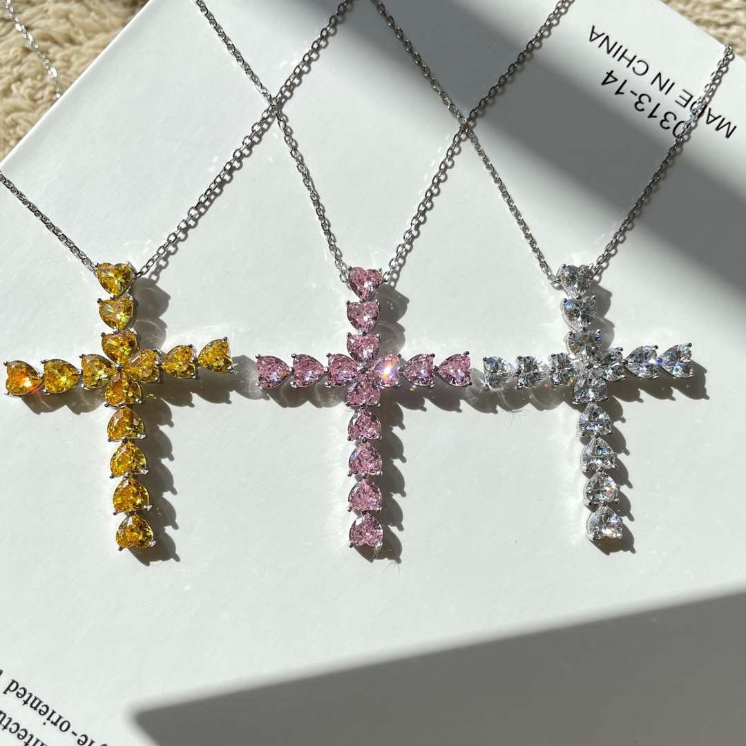 [Everoly JW]Radiant Cross Shape Necklace