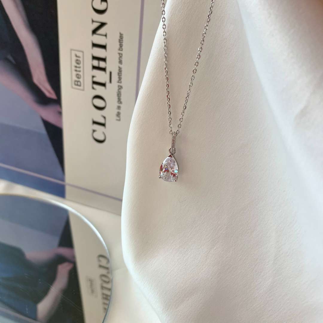 [Everoly JW]Delicate Water Drop Shape Fashion Necklace