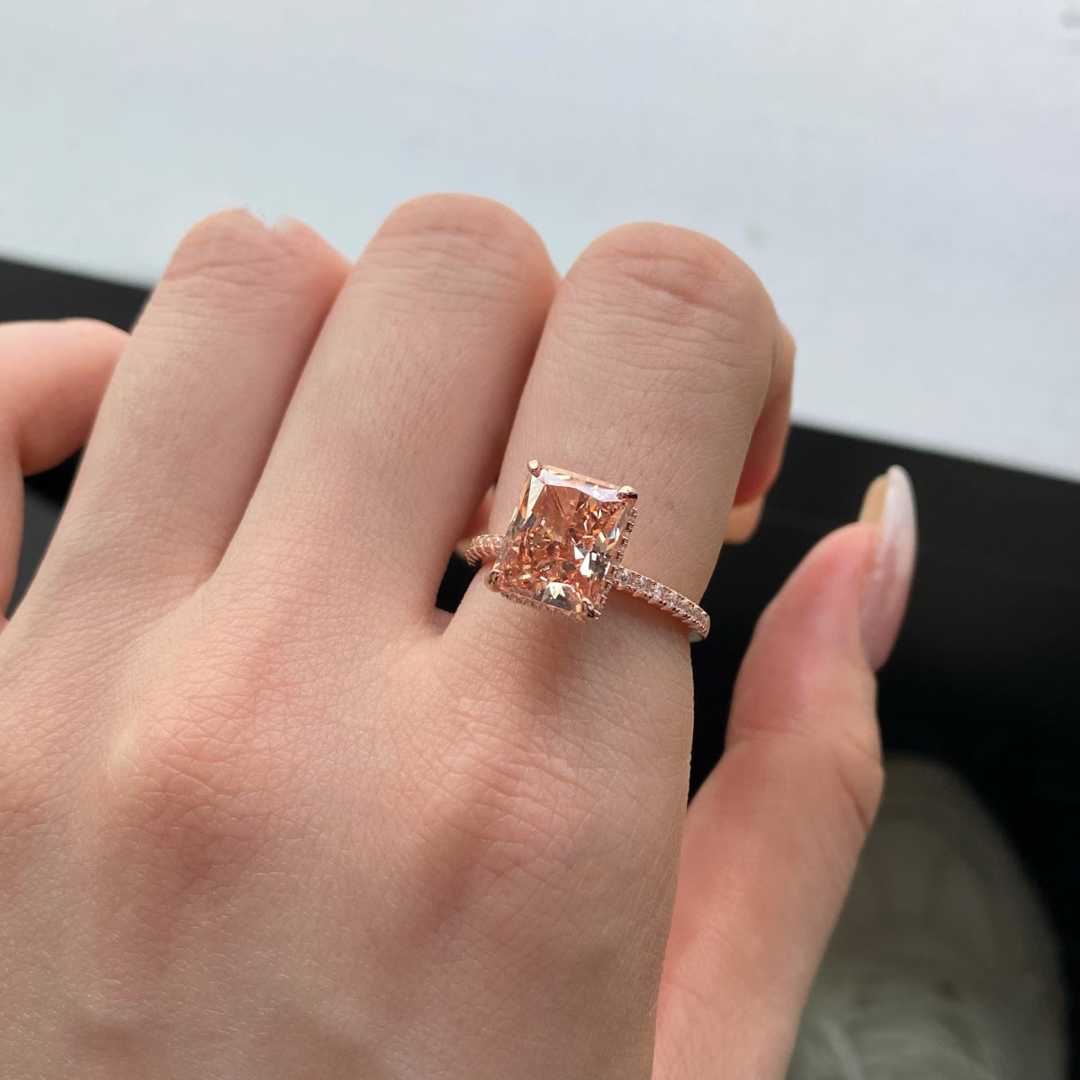 [Everoly JW]4.0 Carat Luxurious Engagement Ring