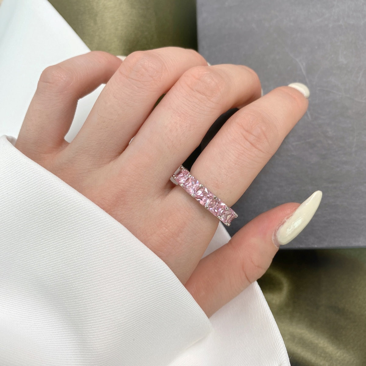 [Everoly JW]Elegant Princess Cut Tennis Ring