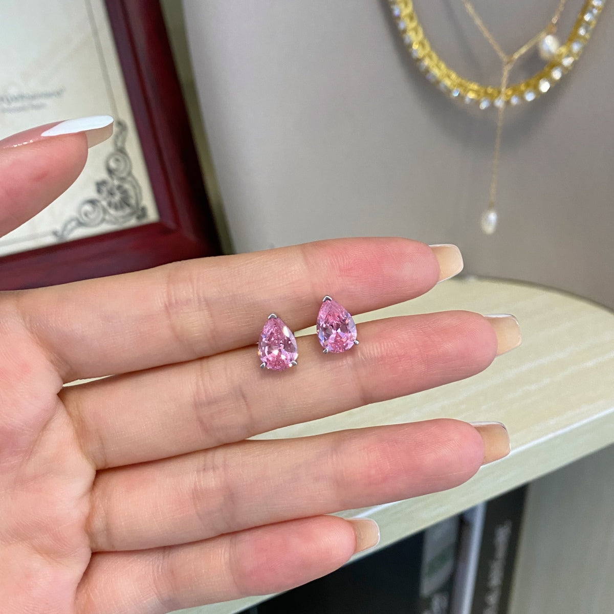 [Everoly JW]Ornate Water Drop Shape Earrings