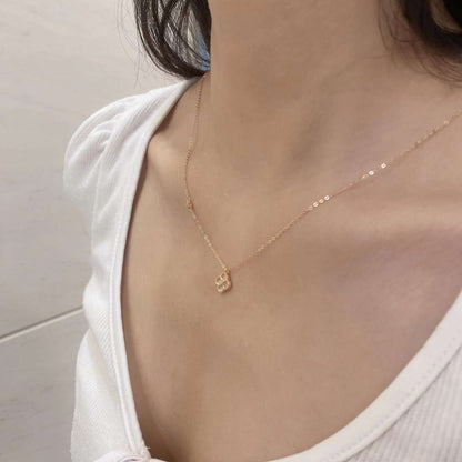 [Everoly JW]Delicate Flower Shape Necklace