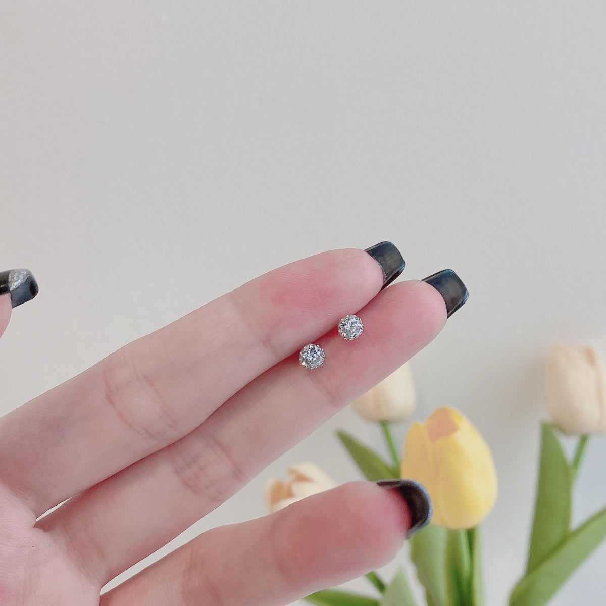 [Everoly JW]Sparkling Colorful Round Shape Earrings