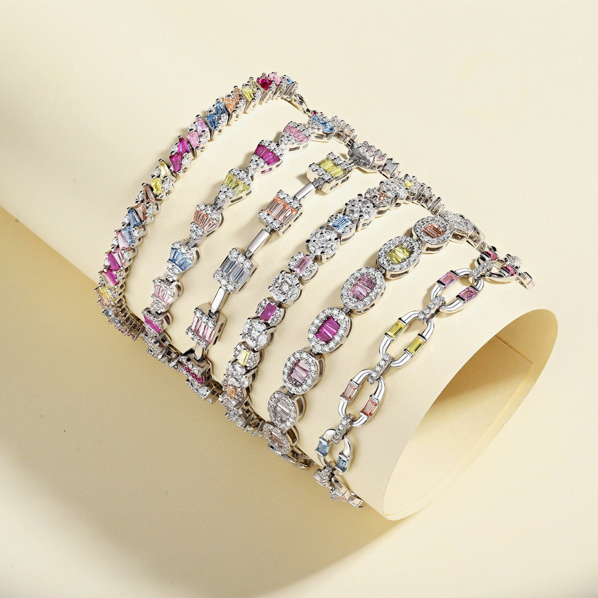 [Everoly JW]Ornate Sparkling Multi Cut Party Bracelet