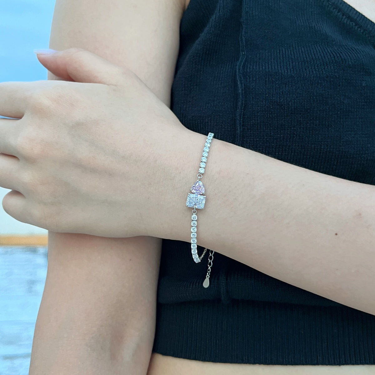 [Everoly JW]Dazzling Unique Multi Shape Lover Bracelet