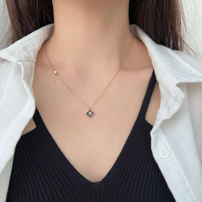[Everoly JW]Delicate Flower Shape Necklace
