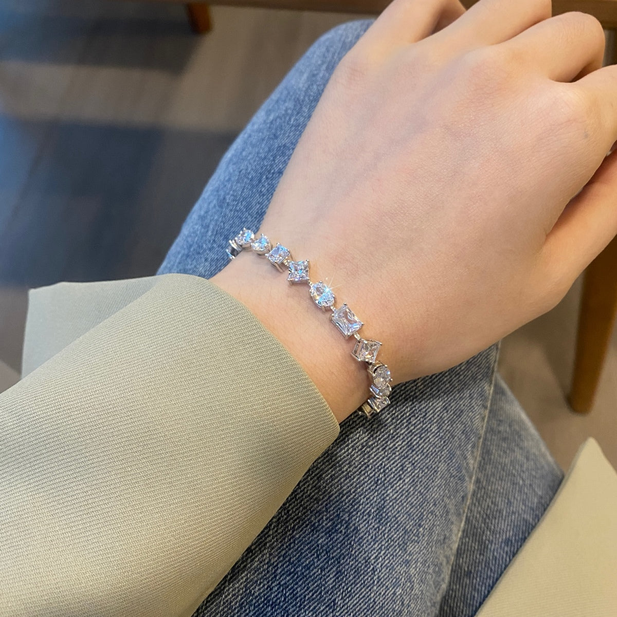 [Everoly JW]Unique Exquisite Multi Cut Daily Bracelet