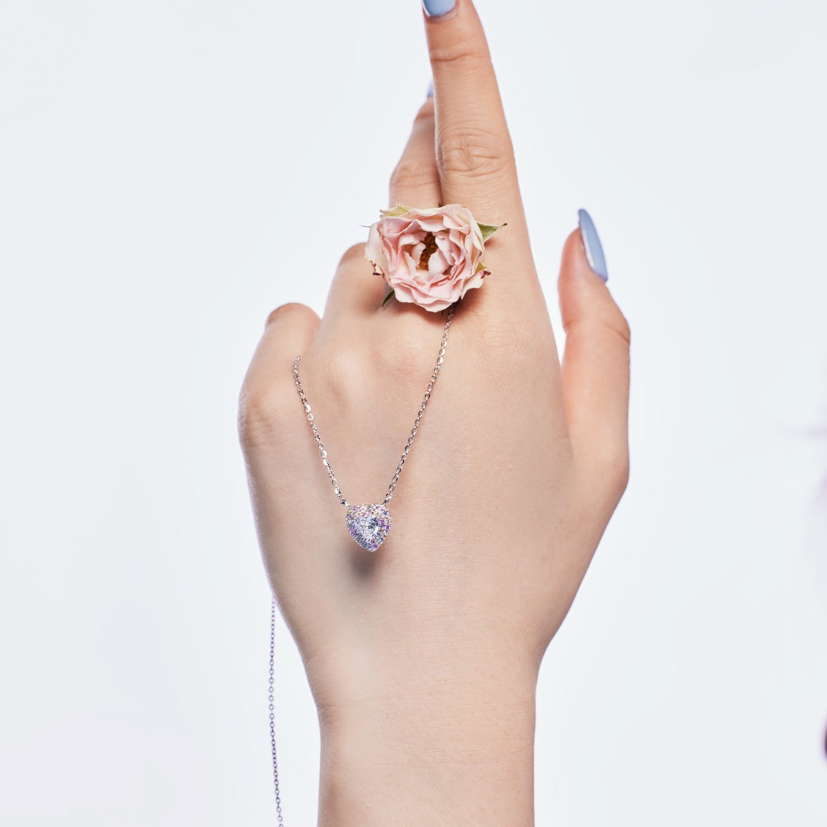 [Everoly JW]Exquisite Heart Shape Necklace