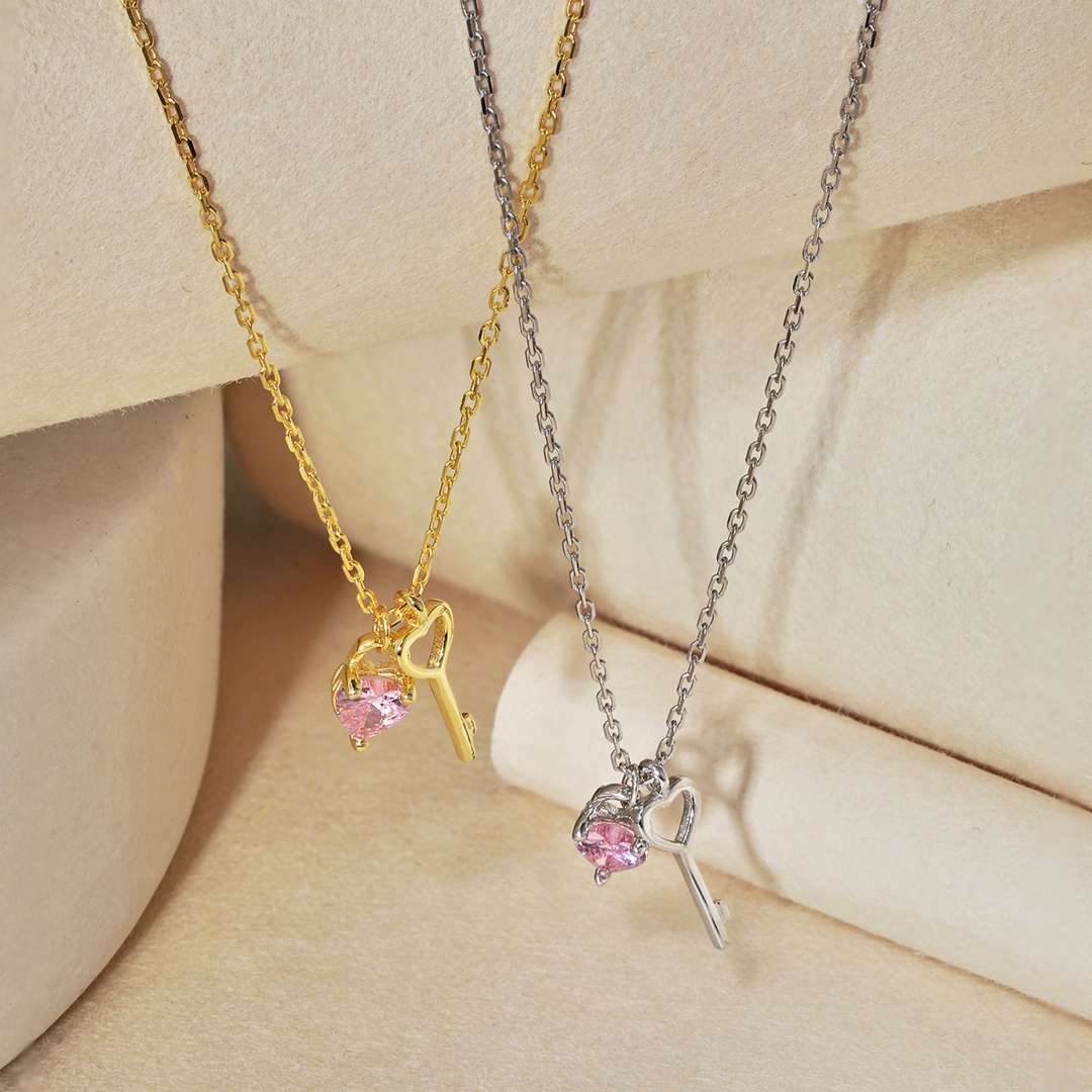 [Everoly JW]Unique Heart Shape Key Pendent Necklace
