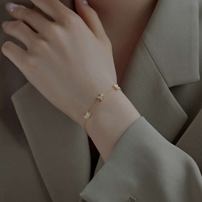 [Everoly JW]Radiant Butterfly Shape Necklace