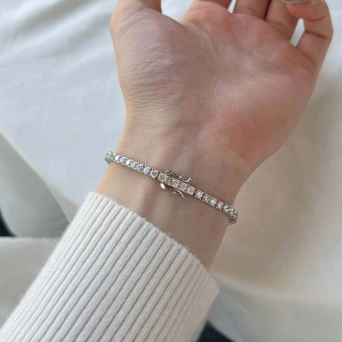 [Everoly JW]Dainty Charming Round Cut Tennis Bracelet