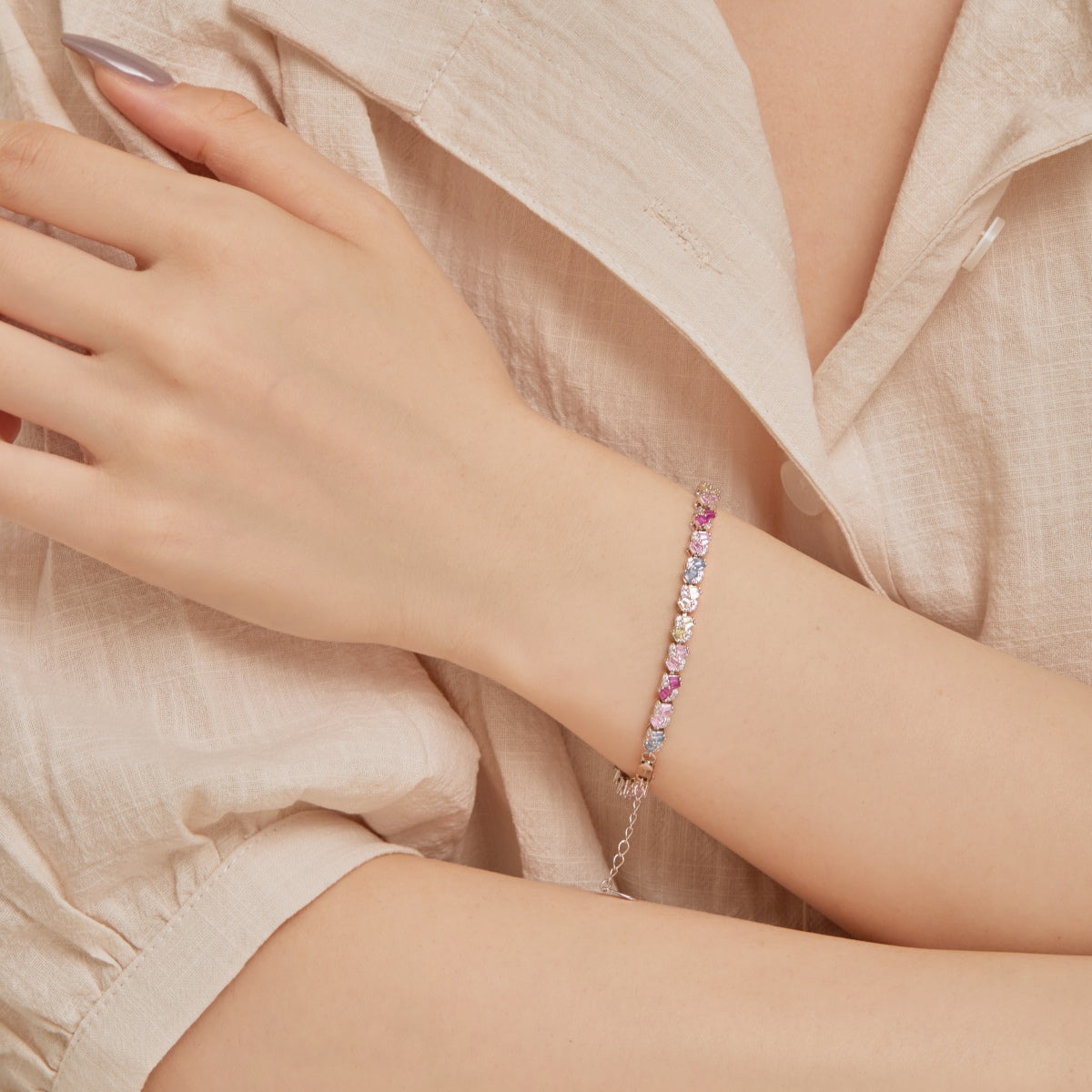 [Everoly JW]Ornate Colorful Flower Shape Party Bracelet