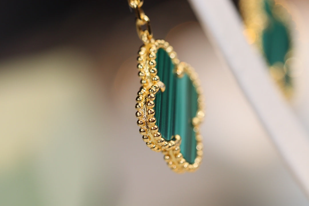 [Everoly JW]CLOVER EARRINGS GOLD MALACHITE DIAMOND 3 MOTIF