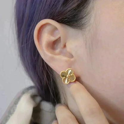 [Everoly JW]CLOVER MEDIUM 1 MOTIFS LASER EARRINGS