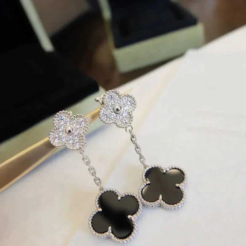 [Everoly JW]CLOVER 2 MOTIFS  DIAMOND ONYX EARRINGS SILVER
