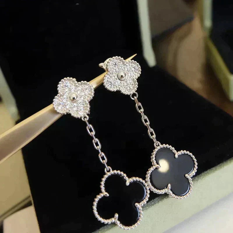 [Everoly JW]CLOVER 2 MOTIFS  DIAMOND ONYX EARRINGS SILVER