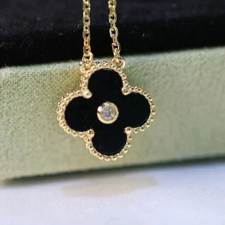 [Everoly JW]CLOVER 15MM DIAMOND ONYX NECKLACE