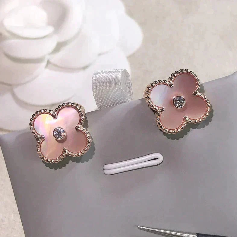 [Everoly JW]CLOVER MEDIUM 1 MOTIFS  PINK MOP DIAMOND EARRINGS