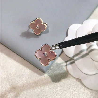 [Everoly JW]CLOVER MEDIUM 1 MOTIFS  PINK MOP DIAMOND EARRINGS