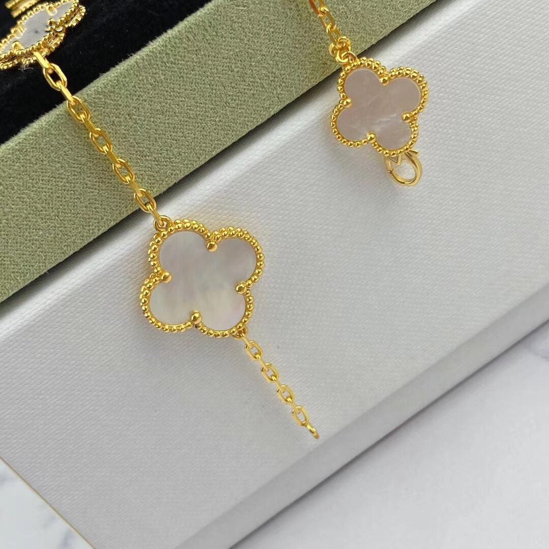 [Everoly JW]MAGIC CLOVER MOP GOLD BRACELET 5 MOTIFS