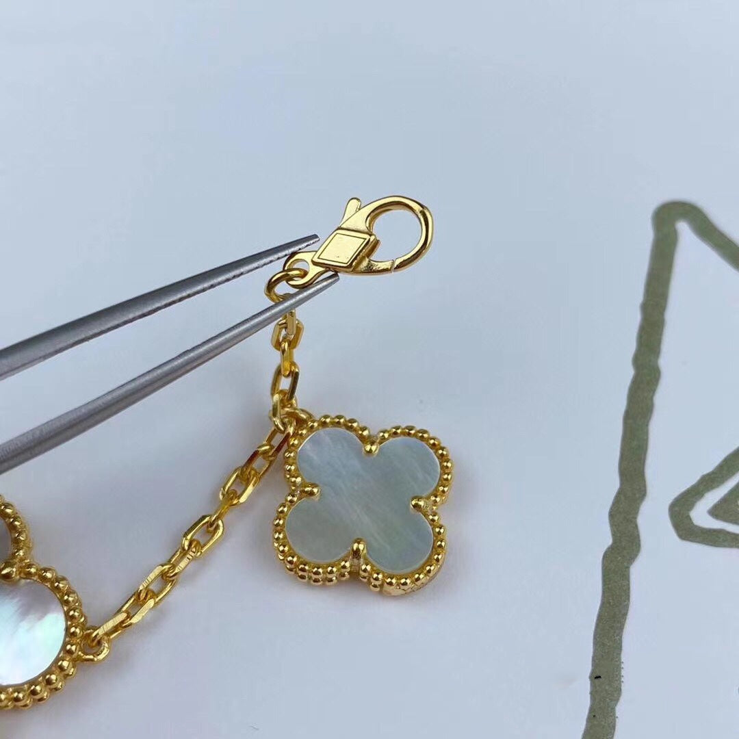[Everoly JW]MAGIC CLOVER MOP GOLD BRACELET 5 MOTIFS