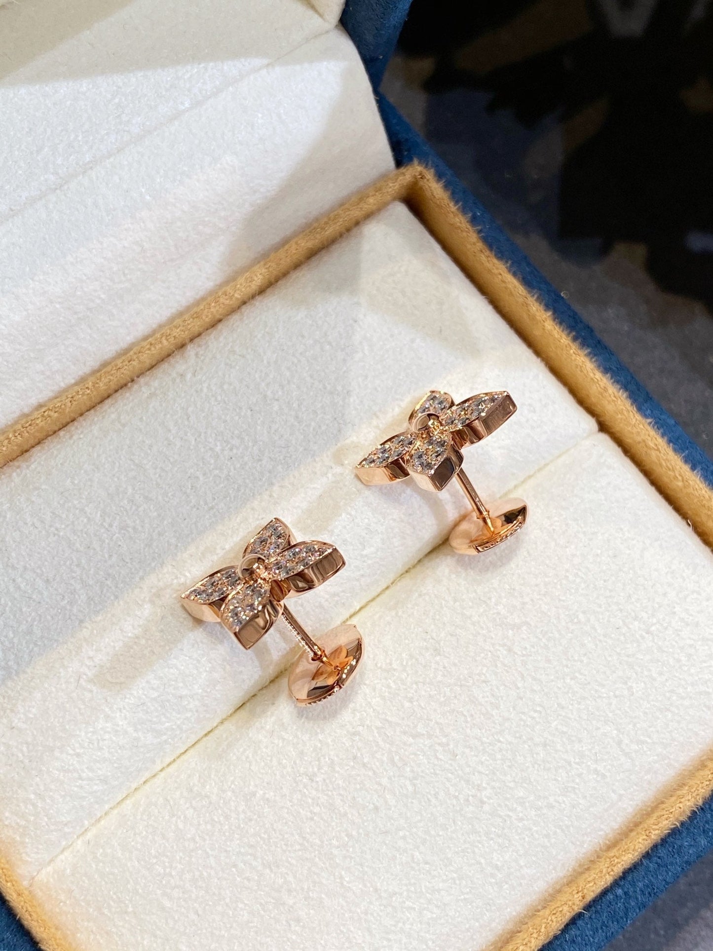 [Everoly JW]STAR BLOSSOM STUD DIAMONDS EARRINGS