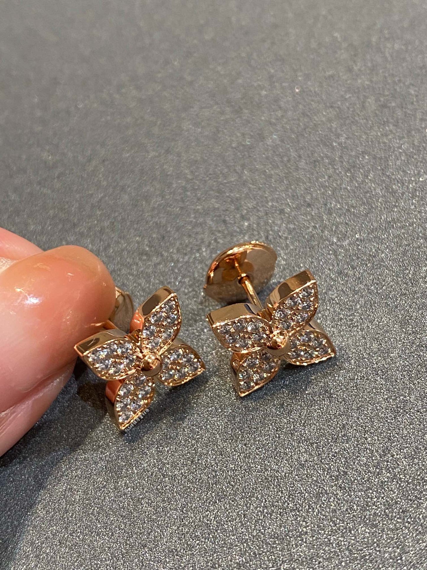[Everoly JW]STAR BLOSSOM STUD DIAMONDS EARRINGS