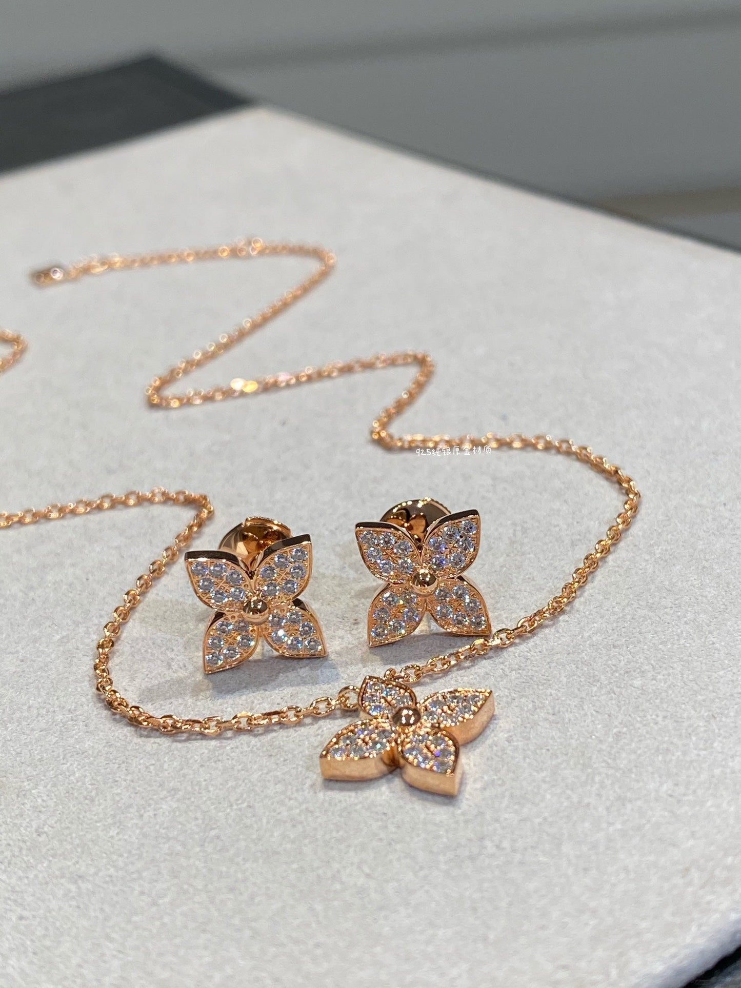 [Everoly JW]STAR DIAMOND NECKALCE