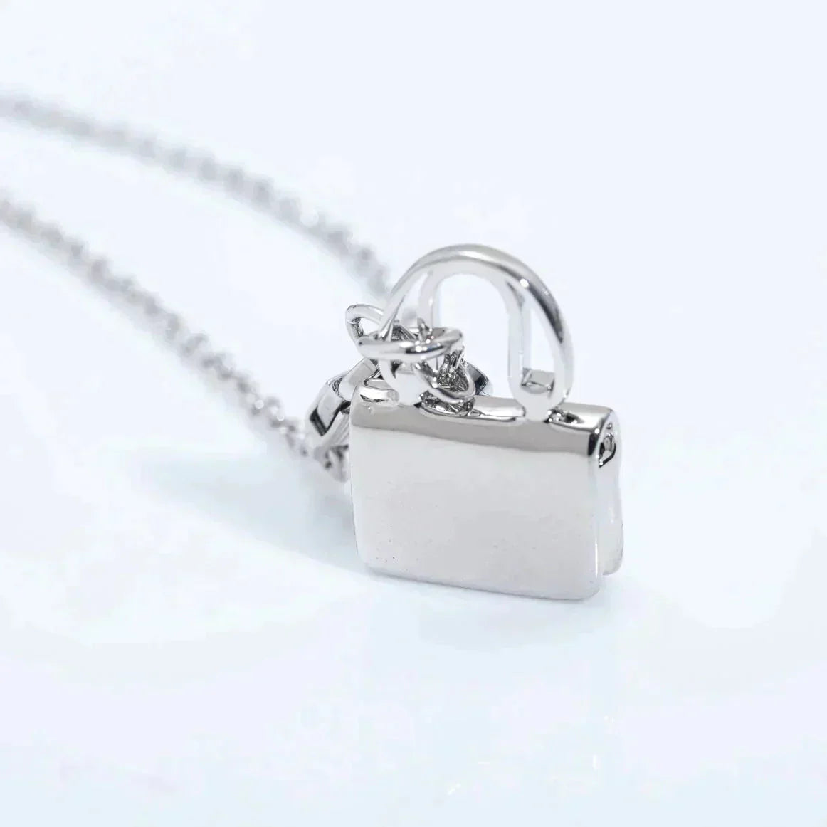 [Everoly JW]AMULETTE PEDANT SILVER NECKLACE