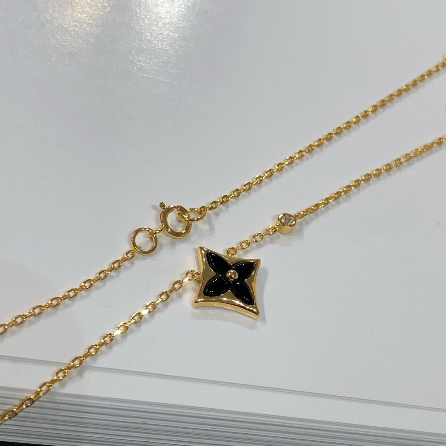 [Everoly JW]STAR BLACK MOP NECKLACE