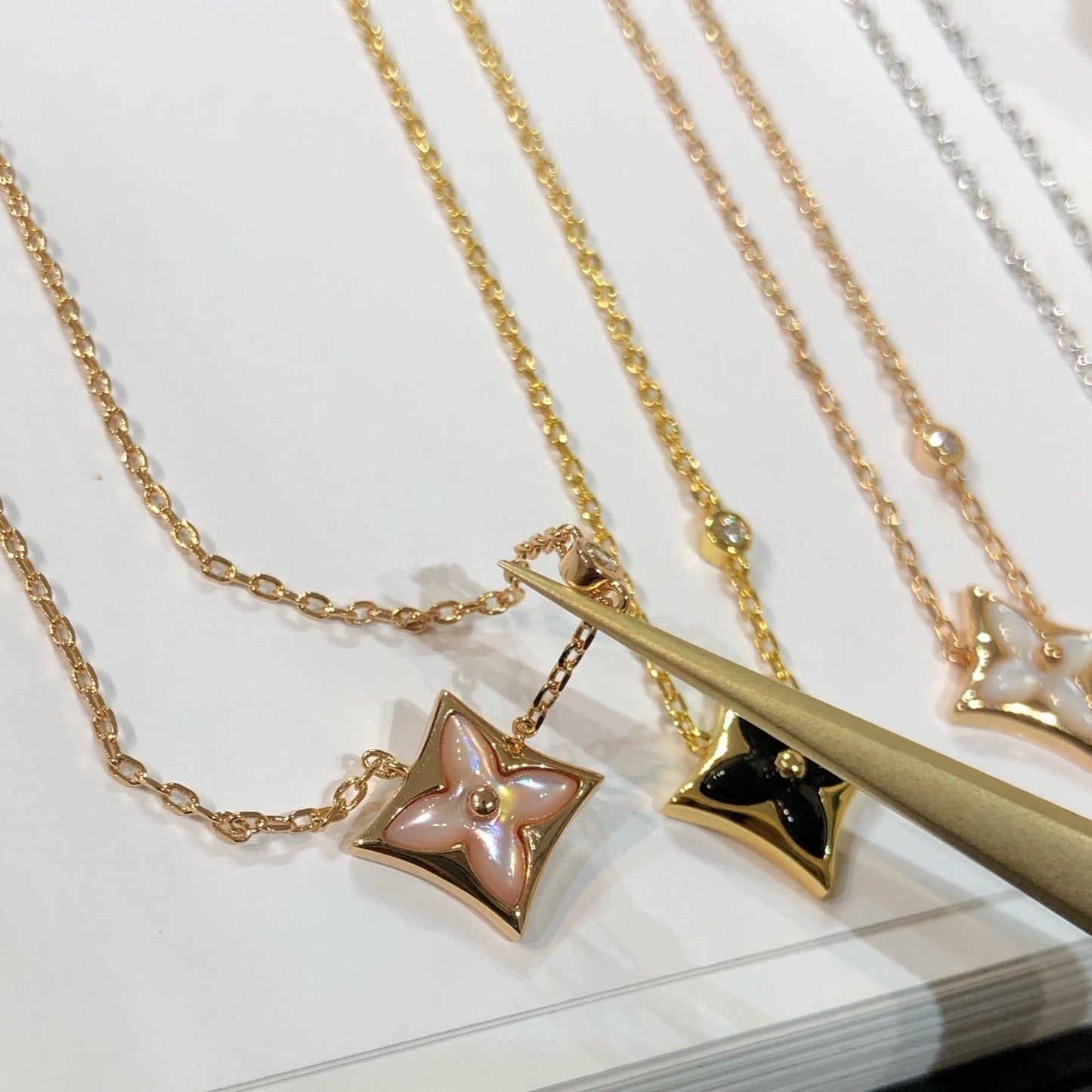 [Everoly JW]STAR BLACK MOP NECKLACE