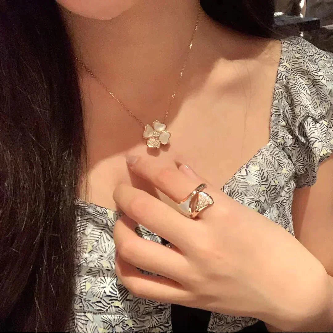 [Everoly JW]CLOVER MOP DIAMOND ROSE GOLD NECKLACE