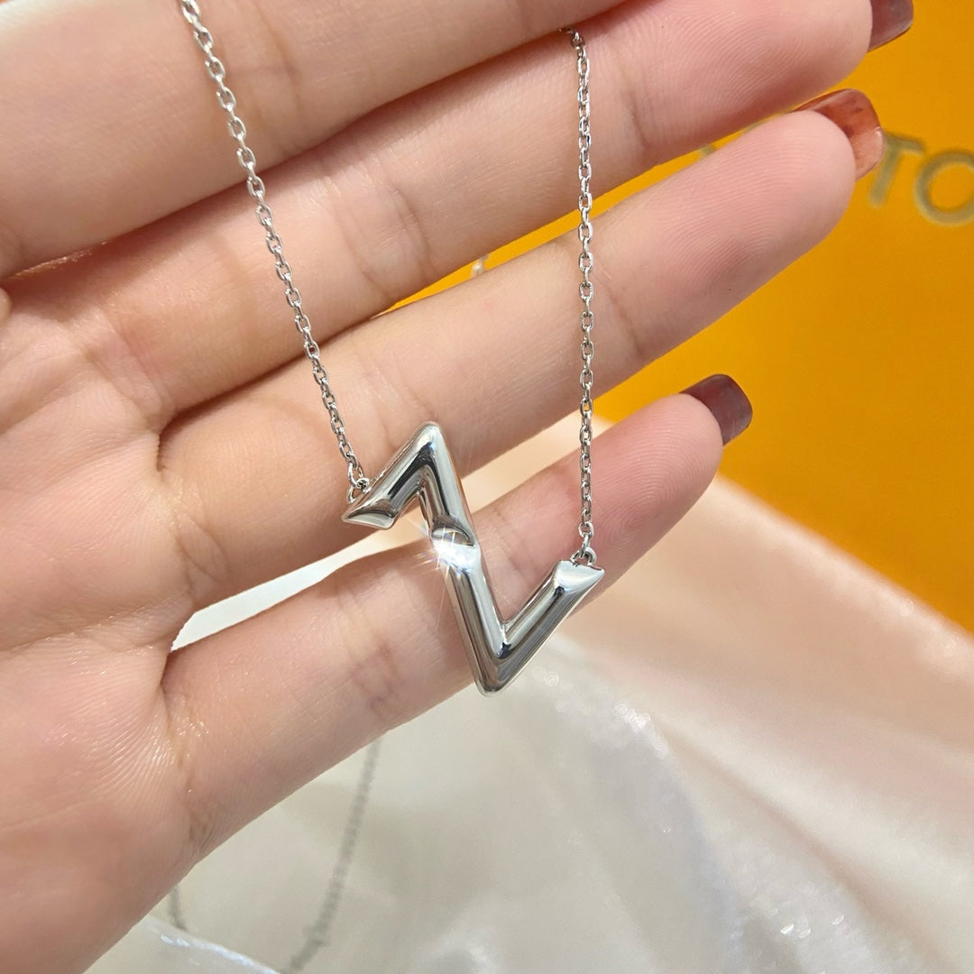 [Everoly JW]VOLTE UPSIDE DOWN NECKLACE