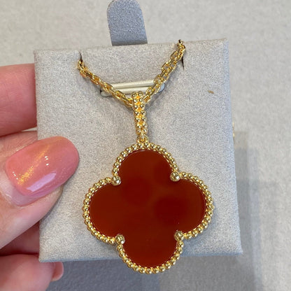 [Everoly JW]CLOVER 25MM NECKLACE GOLD CARNELIAN