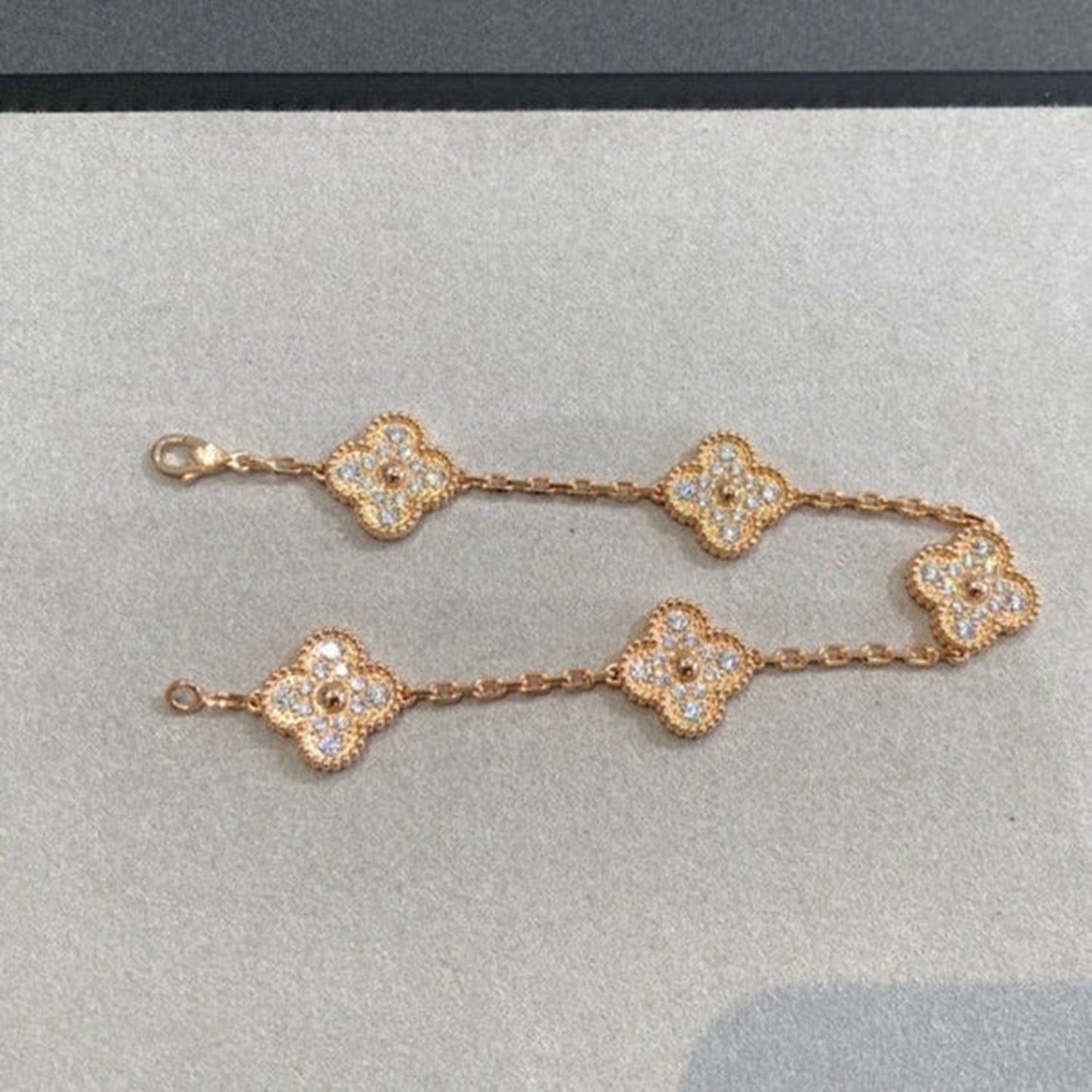 [Everoly JW]CLOVER 5 MOTIFS  FULL DIAMOND BRACELET
