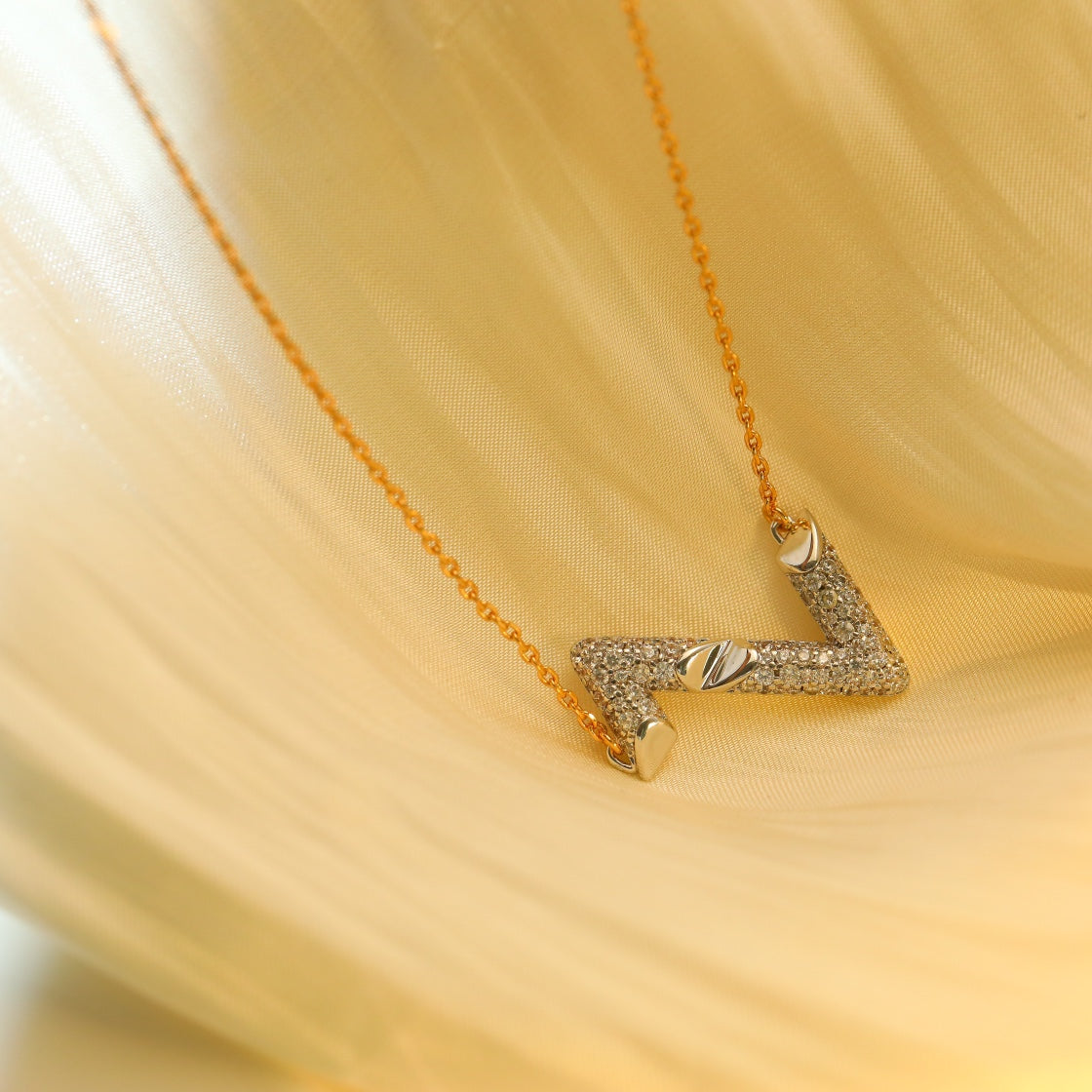[Everoly JW]VOLT SILVER DIAMOND PEDANT NECKLACE