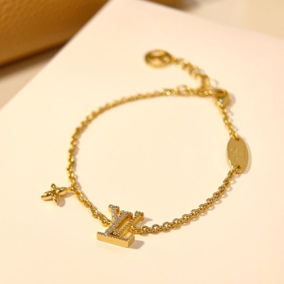 [Everoly JW]LOGO STAR MOTIF GOLD BRACELET
