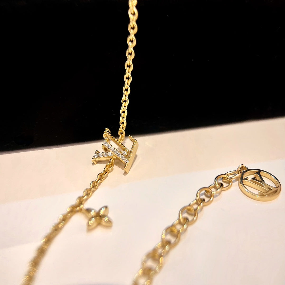 [Everoly JW]LOGO STAR MOTIF GOLD BRACELET