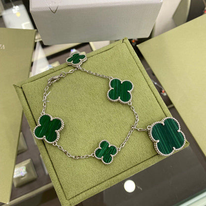[Everoly JW]CLOVER 5 MOTIFS SIVLER MALACHITE BRACELET