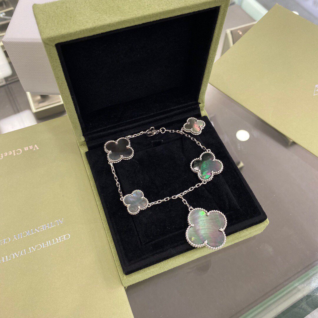 [Everoly JW]CLOVER 5 MOTIFS SIVLER DARK MOP BRACELET