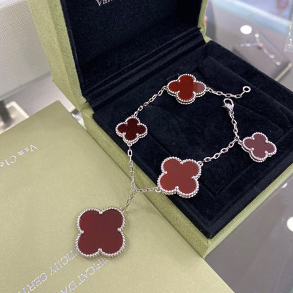 [Everoly JW]CLOVER 5 MOTIFS SIVLER CARNELIAN BRACELET
