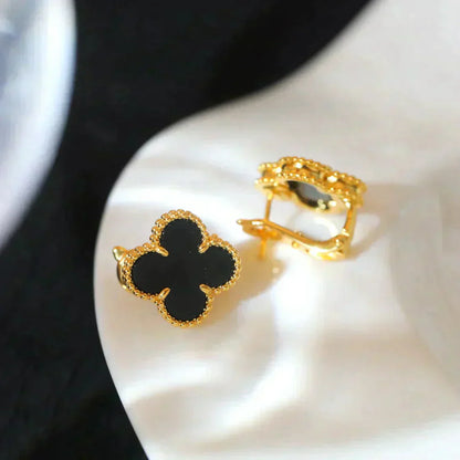 [Everoly JW]CLOVER MEDIUM 1 MOTIFS  ONYX STUD EARRINGS