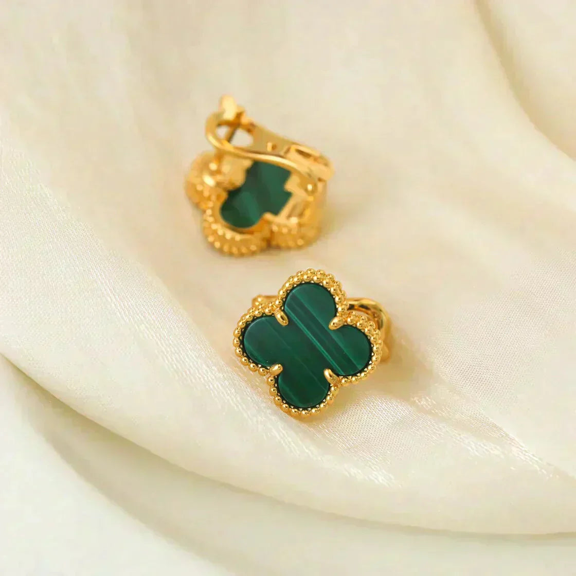 [Everoly JW]CLOVER MEDIUM 1 MOTIFS MALACHITE  EARRINGS
