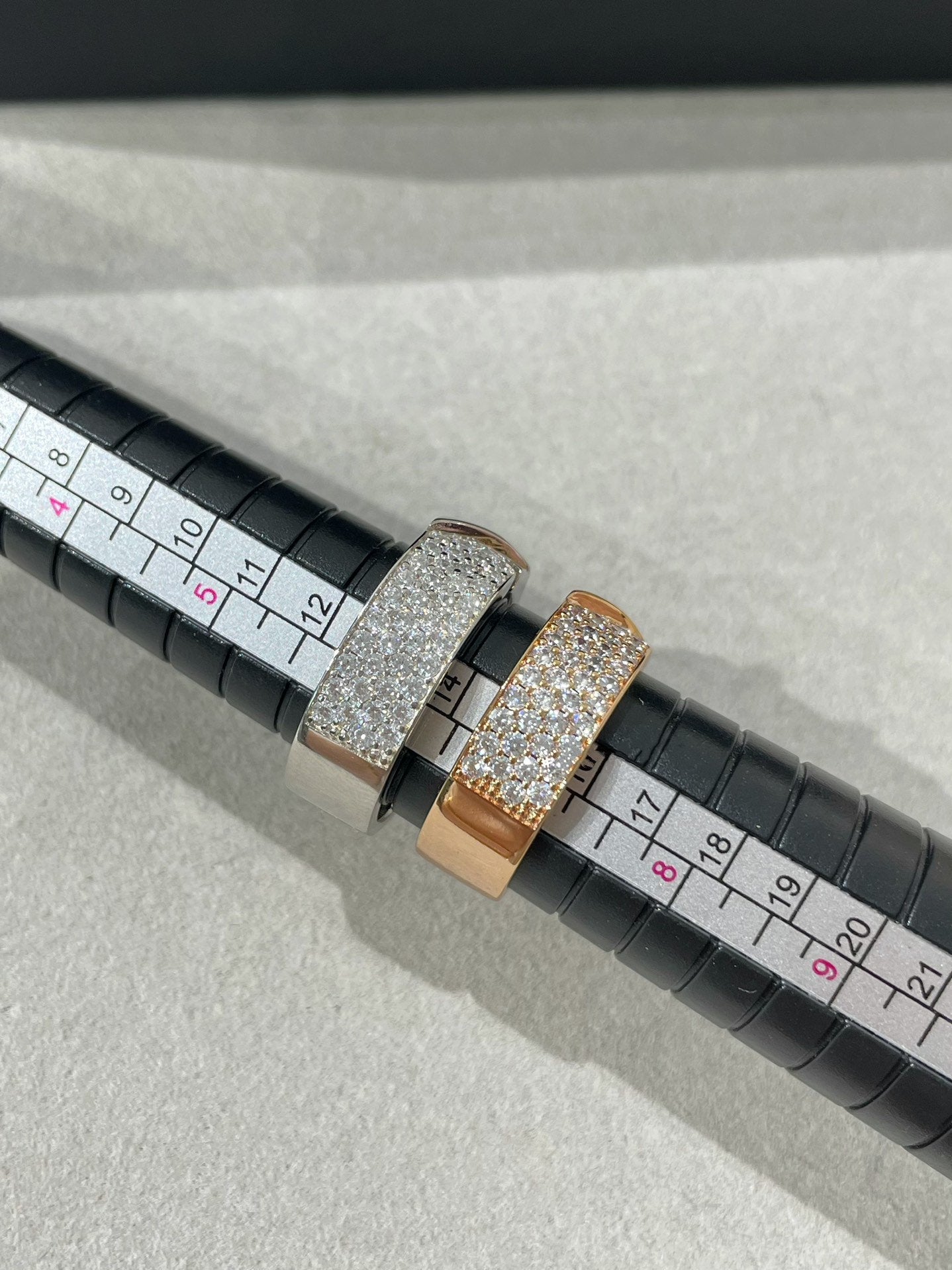 [Everoly JW]LIENS EVIDENCE  DIAMOND PAVED RING