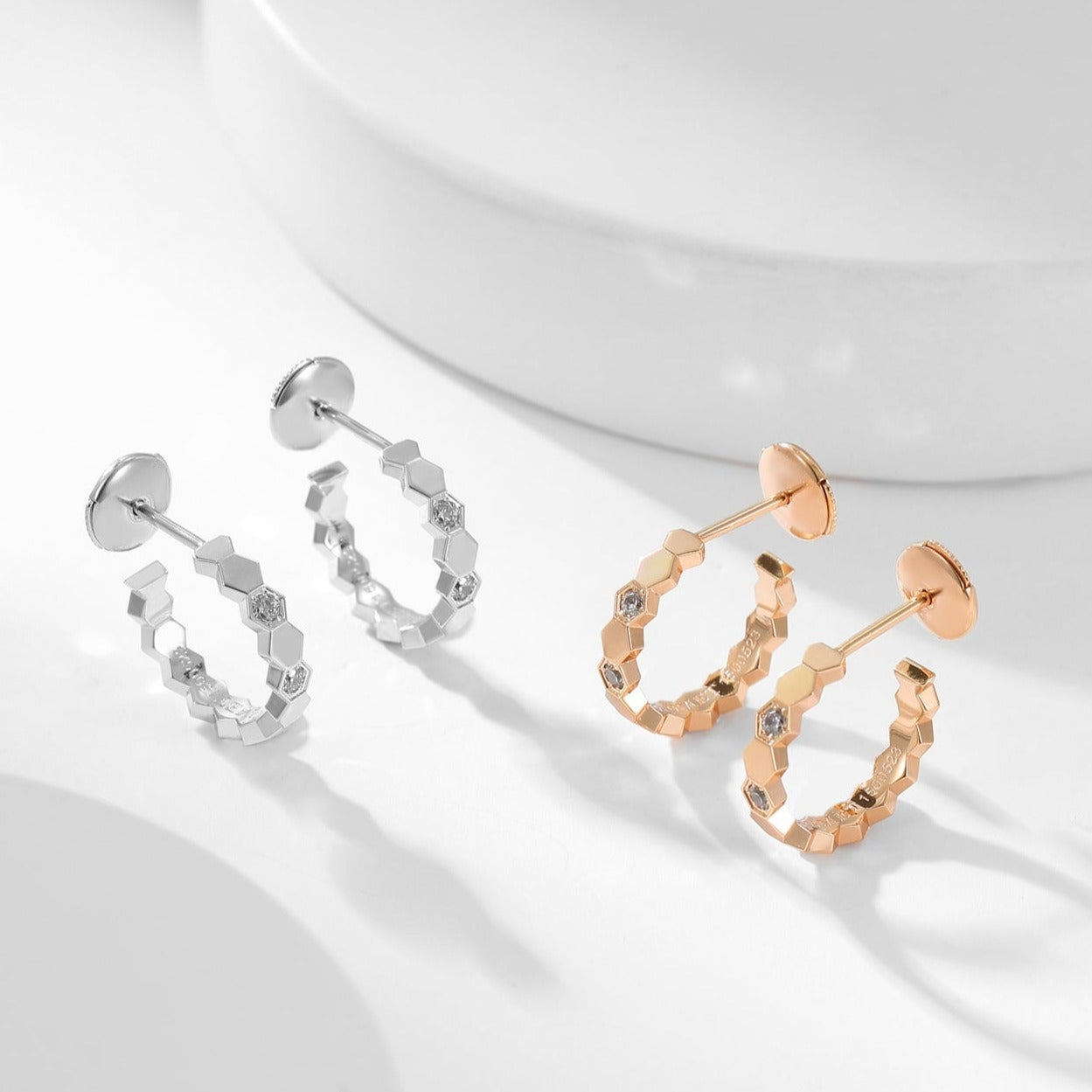 [Everoly JW]BEE LOVE DIAMOND HOOP EARRINGS